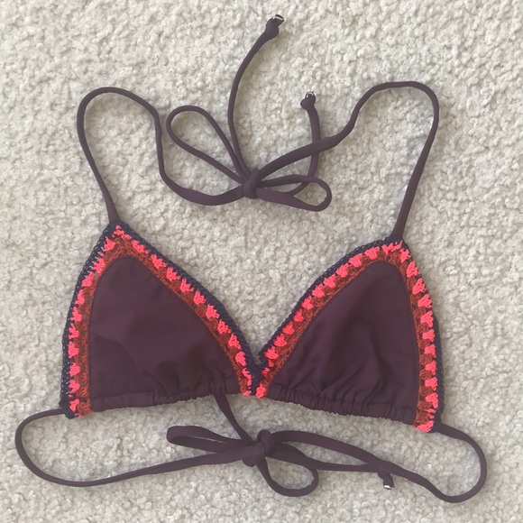 Garage Bikini Set with Crocheted Trim - Picture 4 of 10